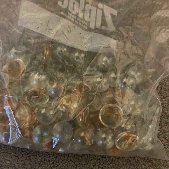 Flower vase filling stones - Picture 1 of 1